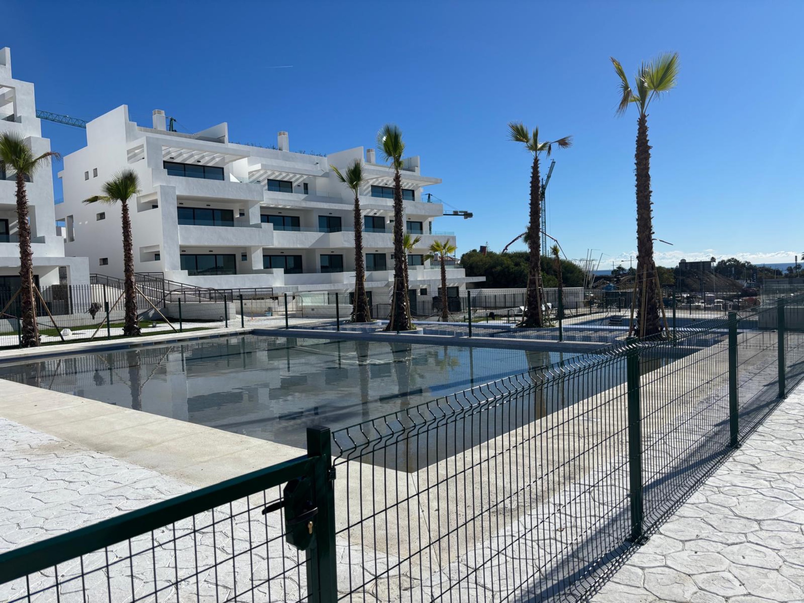 35 viviendas en Estepona